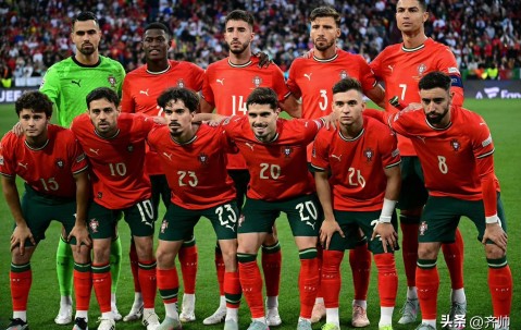  C罗回归赛场，问鼎冠军首场状态亮眼，美国队观众沸腾！-爱游戏在线登录